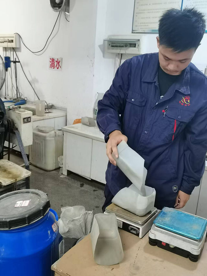 湖南华麒资源环境科技发展有限公司,矿物加工,铅锌选矿,选矿药剂,废水治理,无石灰选矿,矿山废水,低碱度浮选